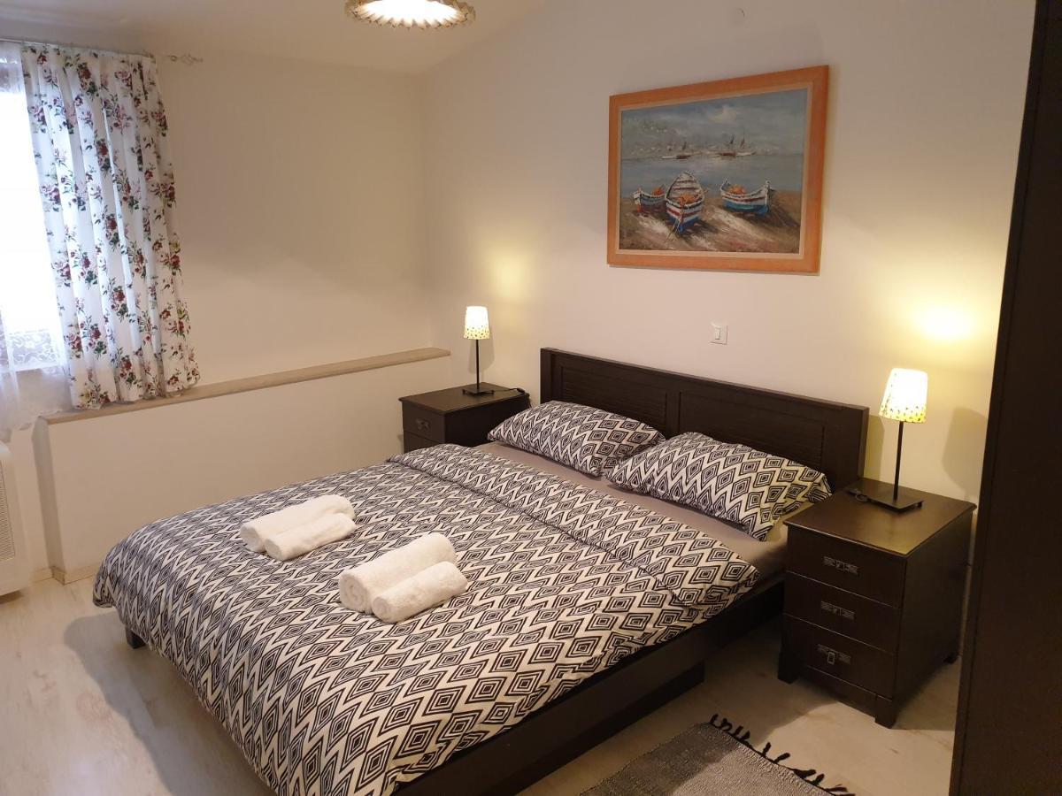 Apartment Old Town Умаг Екстер'єр фото